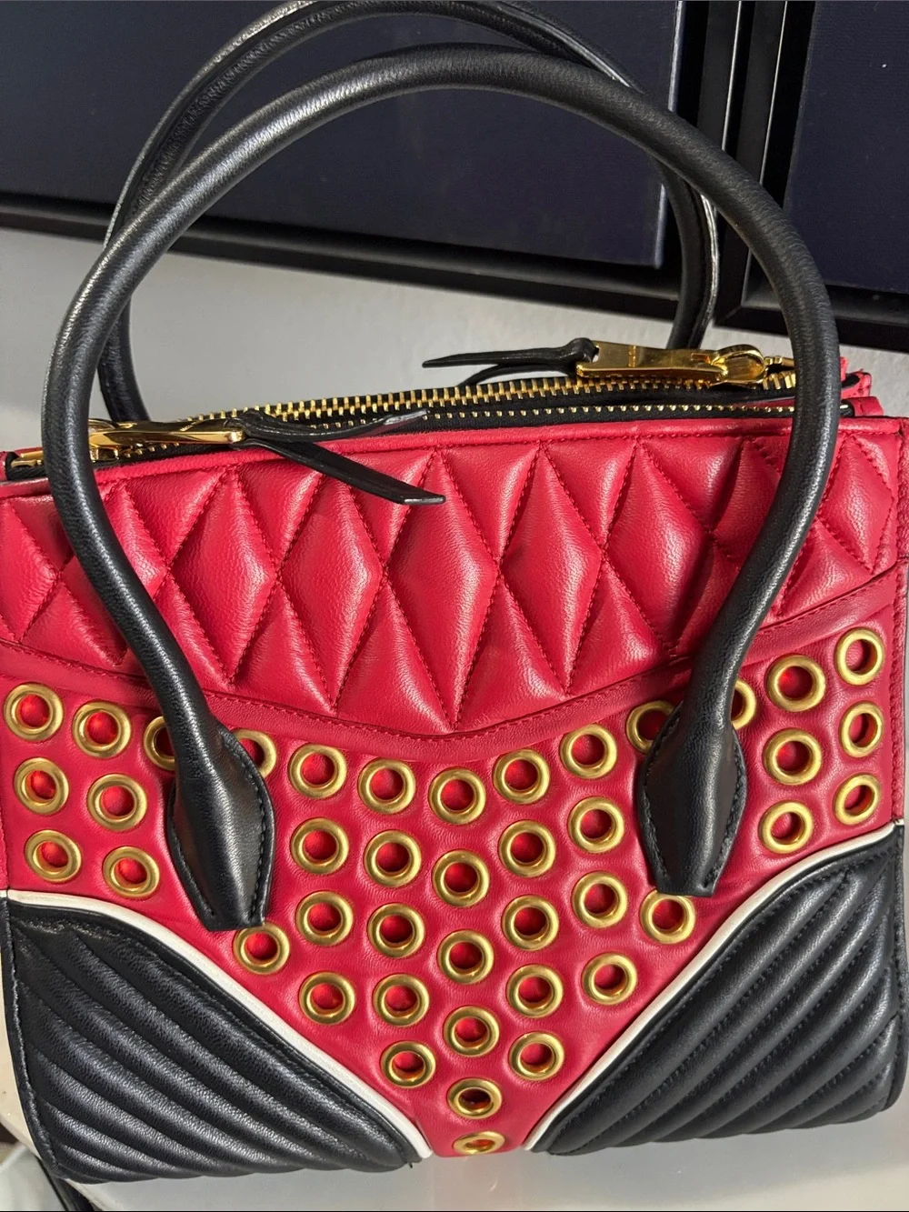 Miu Miu bold miu